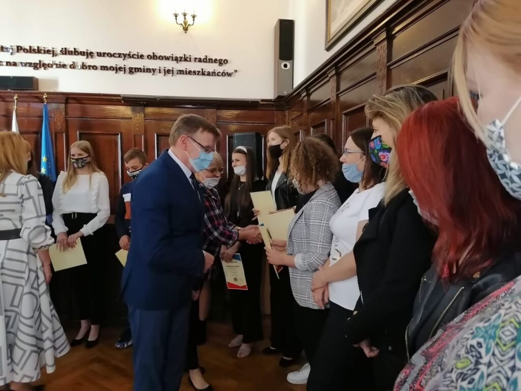 Stypendia burmistrza dla najlepszych uczniów