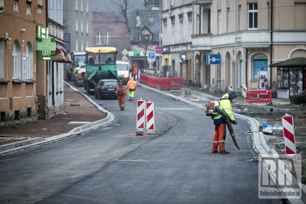 Ulica Papieża Jana Pawła II nadal w remoncie