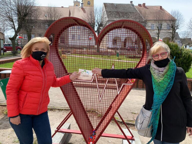 Serduszko na nakrętki w Chełmsku Śląskim