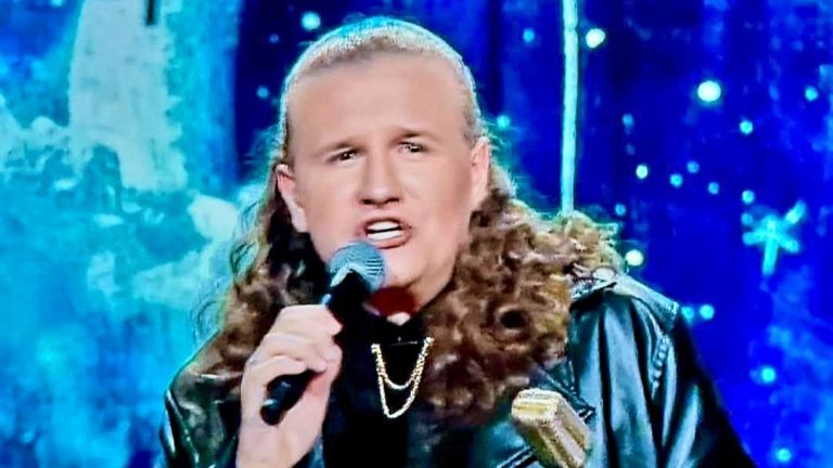 Jaworzanin Alan Cymbalista z nagrodą publiczności na 61. Krajowym Festiwalu Polskiej Piosenki w Opolu.