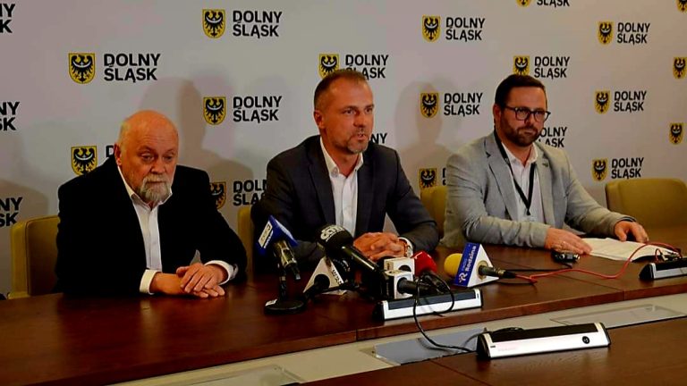 Samorząd województwa wspiera osoby z niepełnosprawnościami.