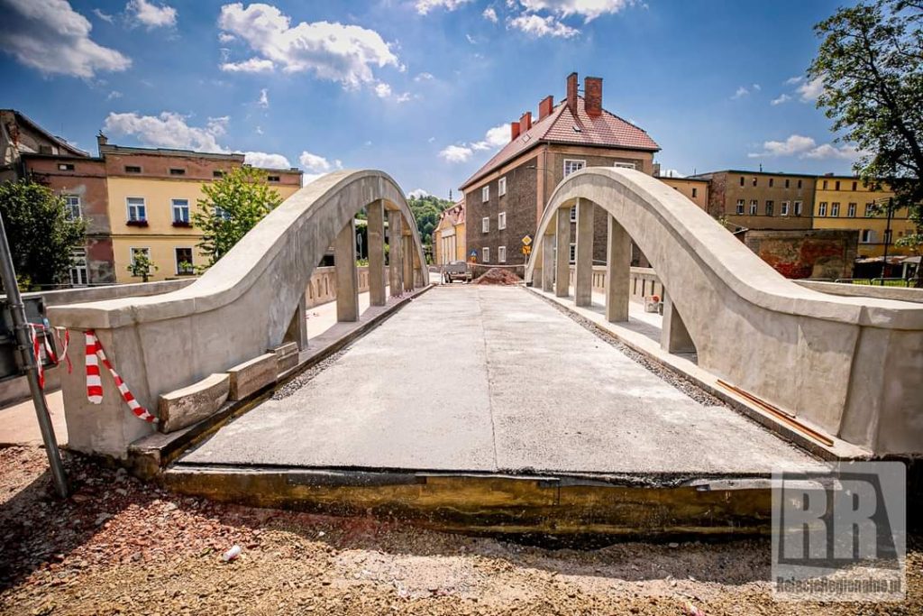 Po wakacjach przejedziemy 100-letnim mostem.