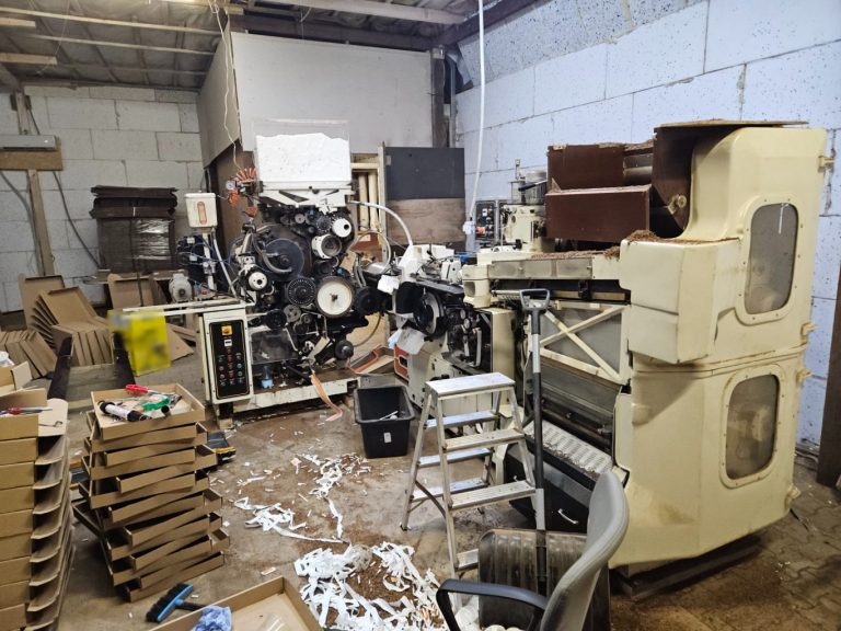 KAS i CBŚP zlikwidowały nielegalną wytwórnię tytoniu i papierosów.