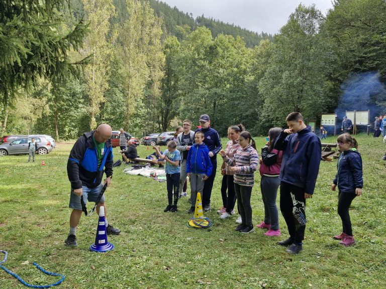 Przygoda na szlaku: rajd integracyjny osób z niepełnosprawnościami.