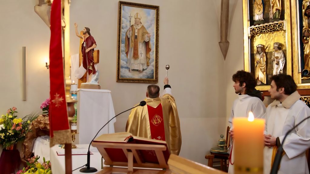 Młoda artystka z Pisarzowic namalowała obraz do kościoła. „To była szansa mojego życia”