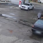 Nocna akcja policji, przemalowane auto, siekiera…