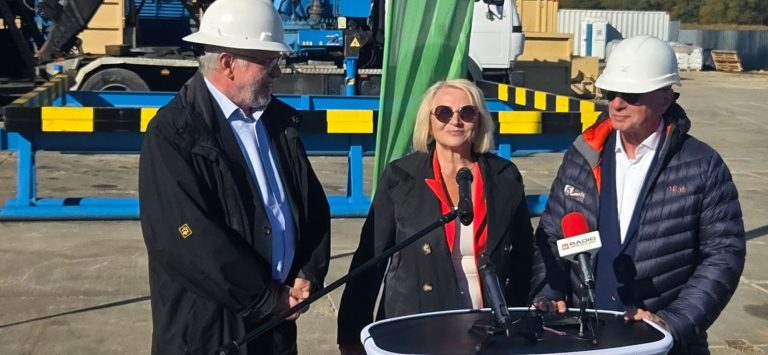 Jelenia Góra: ruszyło wiercenie odwiertu C-3. Będą szukać wody termalnej na głębokości 2500 metrów